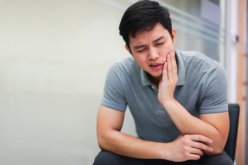 What Does Impacted Wisdom Tooth Pain Feel Like